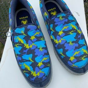 NEW CROCS slip on loafer M11 canvas, Men’s, like brushed suede sides, leather ?